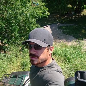 Meet your Posher, Travis